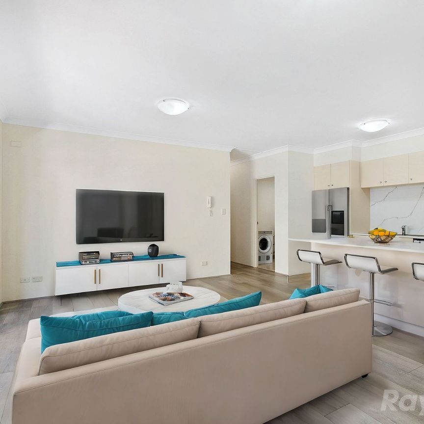 Spacious 2 Bedroom Apartment at ARRIVA Camperdown! - Photo 1