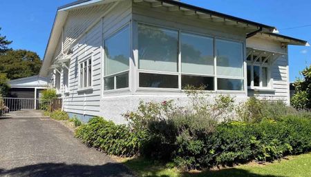 Discover a Delightful Bungalow Tucked Away on ... - Photo 3