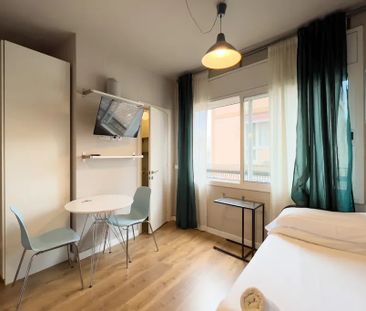 Carrer del Vallès, Barcelona, Catalonia 08030 - Photo 5