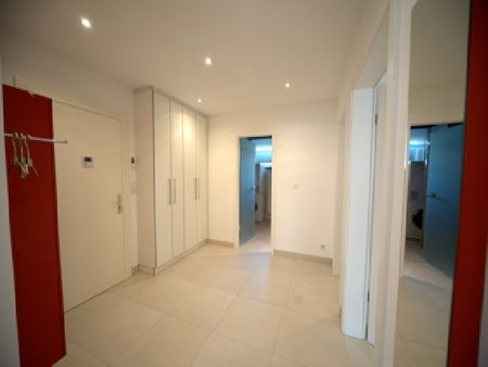 Location Appartement 2 pièces 75m² - Photo 4