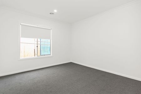 For Rent – Modern Family Home in the Heart of Kalkallo! - Photo 4