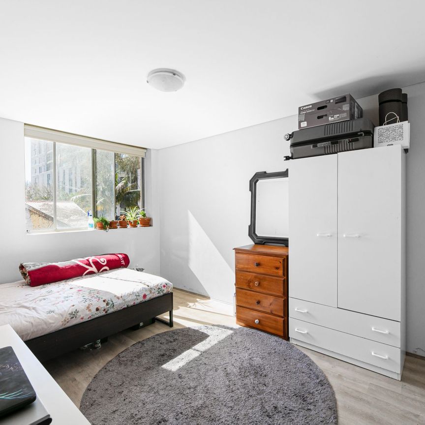 2 Bedroom with Study Apartment in Prime Location of Burwood and Strathfield - Photo 1