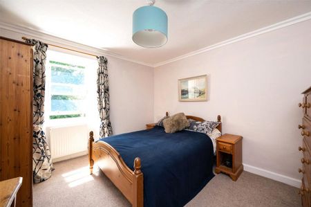 5 bedroom detached house to rent - Photo 5