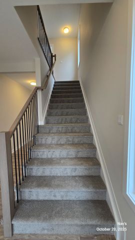 For Lease - 887 Andesite Terrace, Barrhaven, Ontario - Photo 2