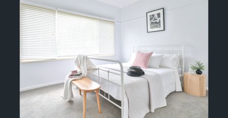 Three Bedroom House - Photo 5