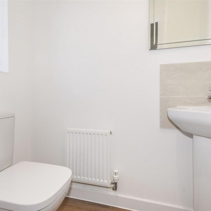 3 bed House To Let - Photo 1