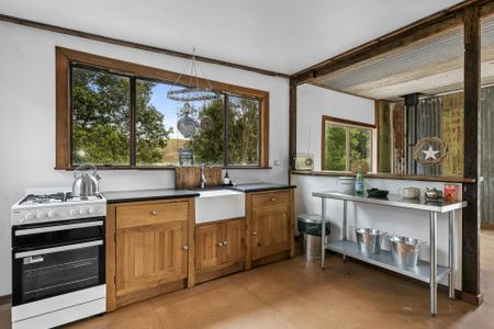 Riverbend – Three Bedroom Off Grid Home - Photo 3