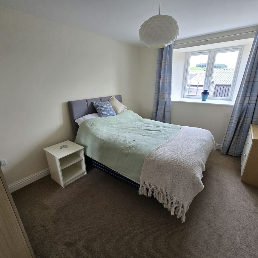 Cottage to rent on - Photo 1