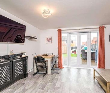 Shallows Avenue, Great Wakering, Essex, SS3 - Photo 5