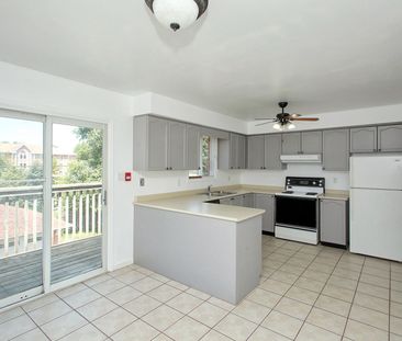 For Lease - 42 Tecumseh Avenue Unit# #4, Oshawa, Ontario - Photo 4
