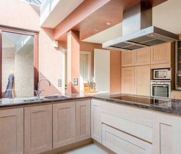 Woning te huur in Sint-Amandsberg voor € 1.975 met 5 slaapkamers - Foto 6