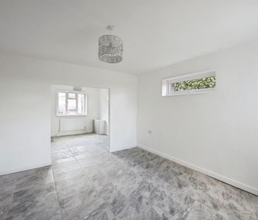 Staveley Street - Photo 5