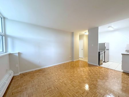 For Lease - 135 Rose Avenue Unit# 716, Toronto, Ontario - Photo 3