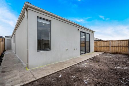 Family Home in Ooranya estate! - Photo 5