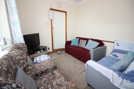 Brithdir street, Cathays - Photo 2