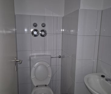 Helle Wohnung mit Balkon und modernem Badezimmer! - Photo 6