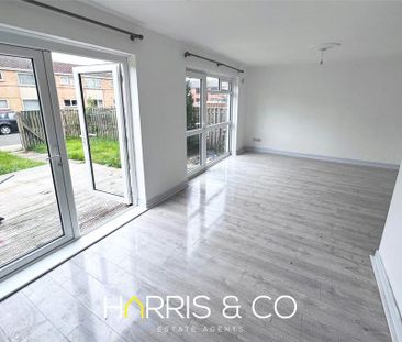 2 bedroom terraced house to rent - Photo 2