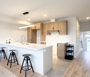 Rue Guy-Lauzon, J0P 1B0, Coteau-Du-Lac - Photo 5