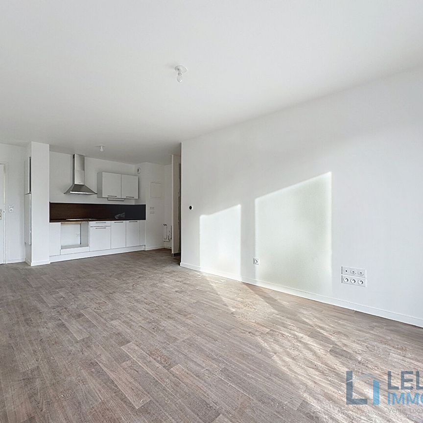 Location Appartement 3 pièces 66m² BOURG ACHARD 27310 - Photo 1