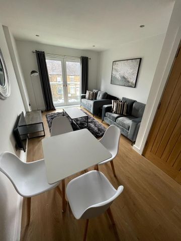 2 bedroom serviced apartment to rent - Photo 5