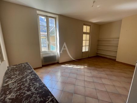 Location Appartement 2 pièces 63m² - Photo 2