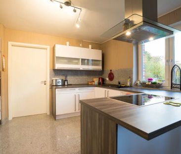 Exklusive, hochwertige Wohnung mit großem Balkon im 1. Obergeschoss - Photo 5