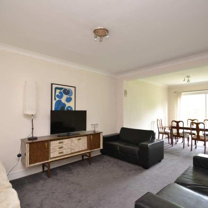 5 bedroom house to rent - Photo 1