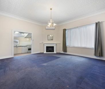 Charming Golden Point Home with Extra Toilet and Spacious Living - Photo 1