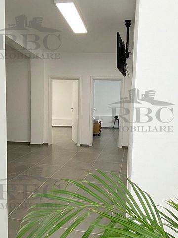 Cladire pentru activitati medicale sau de birou - Fotografie 3