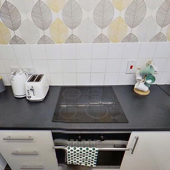 4 bedroom townhouse to rent - Photo 1