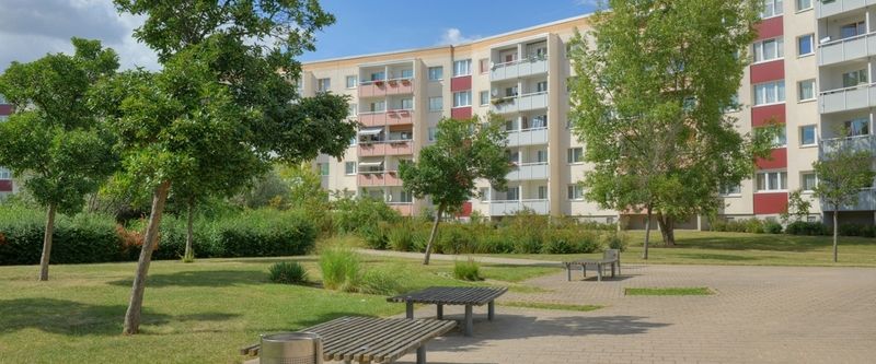 frisch gestrichen - 3R mit Wanne und Balkon - Foto 1