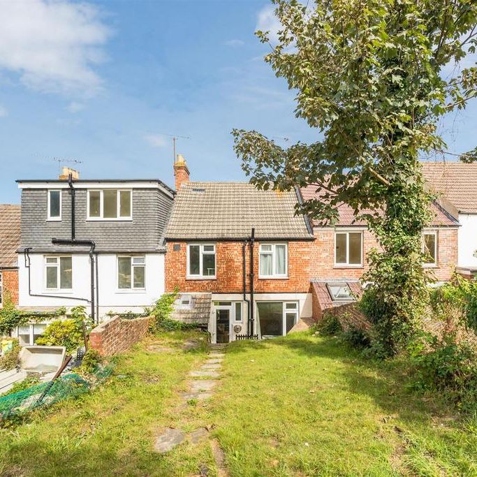 4 bedroom terraced house to rent - Photo 1