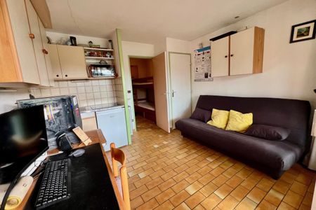 Location étudiant studio Antibes Bréguières dans résidence de standing avec piscine et tennis - Photo 2