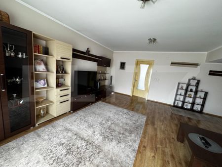 Casă individuală 5 camere de închiriat – 250 mp utili, - Fotografie 2