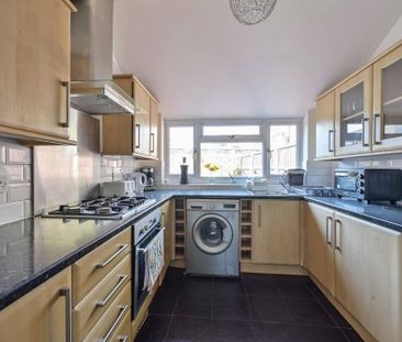 4 bedroom terraced house to rent - Photo 1