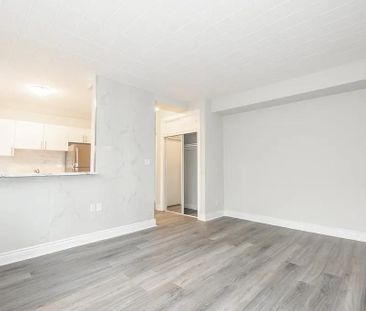 For Lease - 5 Napier Street, St. Catharines, Ontario - Photo 2