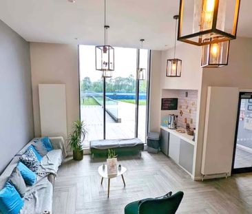 Superior Ensuite - Photo 3