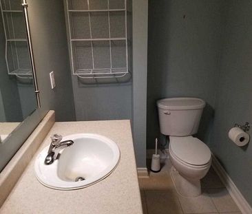 For Lease - 323 Towercrest Drive Unit# Basement, Newmarket, Ontario - Photo 4