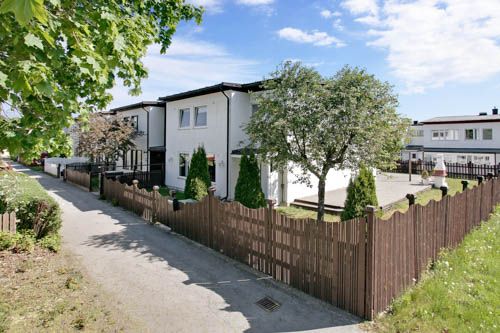Krögarvägen, Norsborg - Foto 1