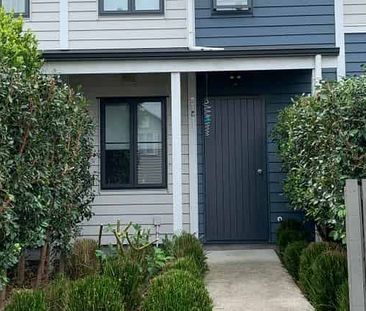 3 Bedroom Townhouse - Photo 2