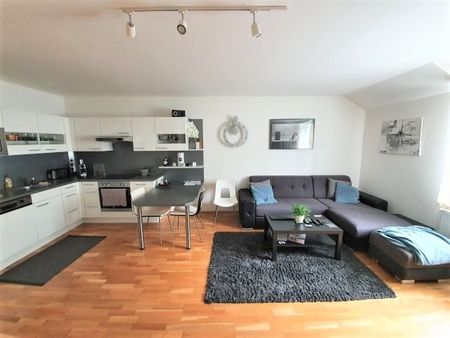 HELLE DACHGESCHOSSWOHNUNG MIT PARKPLATZ - Photo 4