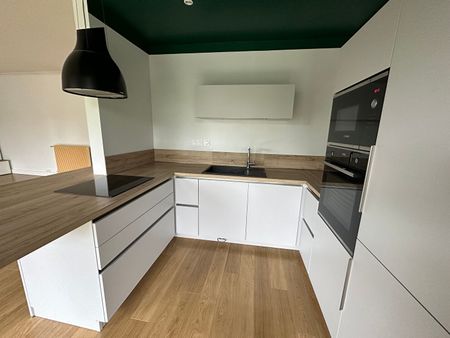 Location Appartement 4 pièces 110m² - Photo 5