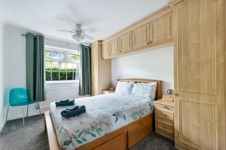 2 bedroom flat to rent - Photo 5