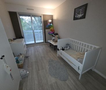 Location Appartement 3 pièces 71m² LE CREUSOT 71200 - Photo 6