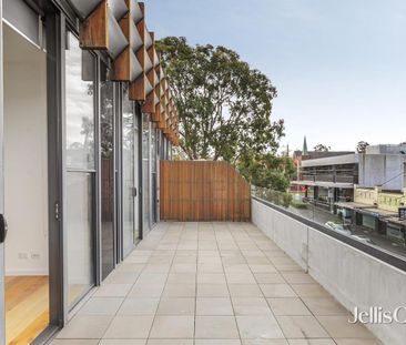 Spacious Two-Bedroom Apartment in Prime Surrey Hills Location - Photo 6