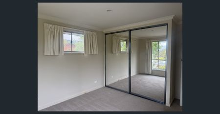 Charming Newnham Home Awaits You! - Photo 4