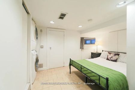 70 Carlaw Avenue #Bsmt - Photo 2