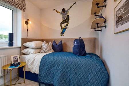 3 bedroom semi-detached house to rent - Photo 5