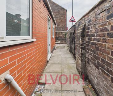 2 bedroom end of terrace house to rent - Photo 2