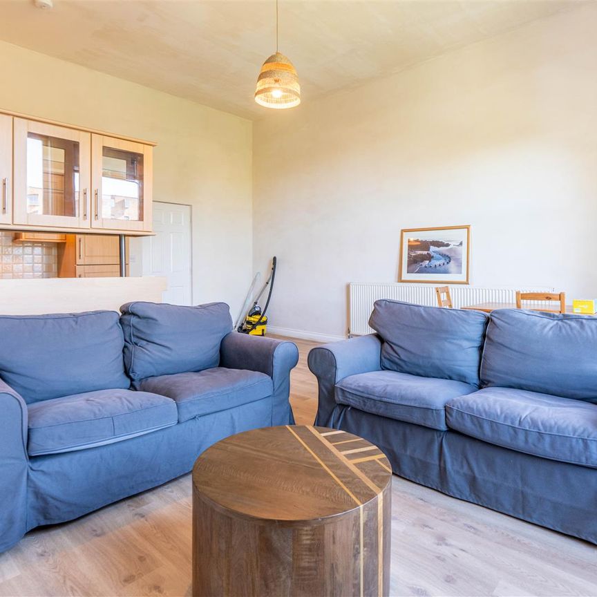 3 bed apartment to rent in Osborne Terrace, Jesmond, NE2 - Photo 1